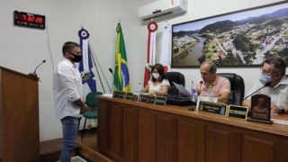Oeslei Merini foi empossado vereador em Ascurra. Oeslei Merini foi empossado vereador em Ascurra.