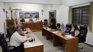 Câmara aprova projeto que disciplina piso salarial do magistério em Ascurra
Câmara aprova projeto que disciplina piso salarial do magistério em Ascurra