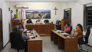 Vereadores de Ascurra aprovam suspensão da exigência do passaporte vacinal contra Covid-19 Vereadores de Ascurra aprovam suspensão da exigência do passaporte vacinal contra Covid-19