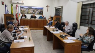 Projeto de Lei para delimitação das faixas marginais de cursos d'água na Câmara de Ascurra Projeto de Lei para delimitação das faixas marginais de cursos d'água na Câmara de Ascurra